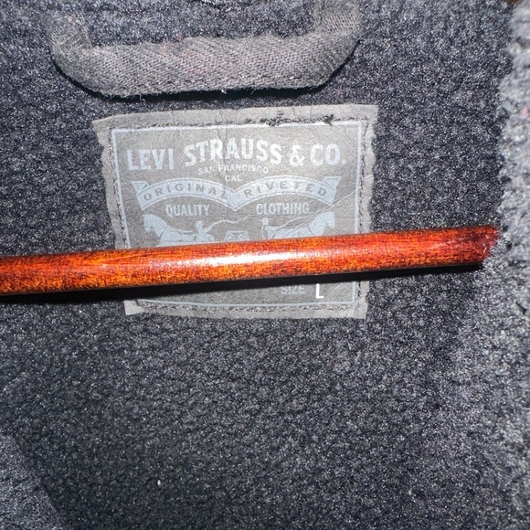 Woman’s Black Levi Strauss & Co Jean Jacket Size Large - Picture 3 of 4